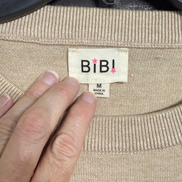 BiBi women’s camel color crewneck Sweater‎ M - Picture 3 of 7